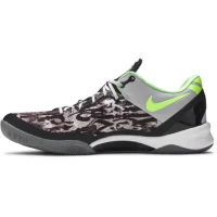 Kobe 8 Graffiti