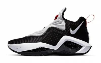 Nike LeBron Soldier 14
